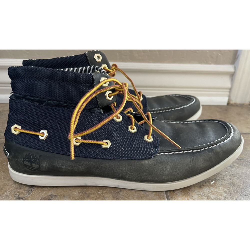 MENS SIZE 10.5M TIMBERLAND LEATHER BOOTS There is Blemish On Blemish On The Boot